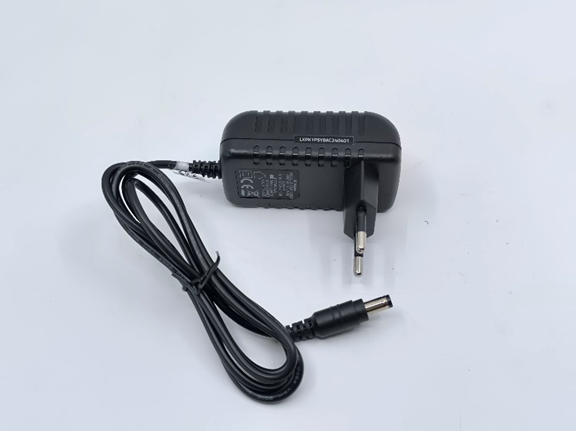LAMAX PartyKing1 Plus charging adapter